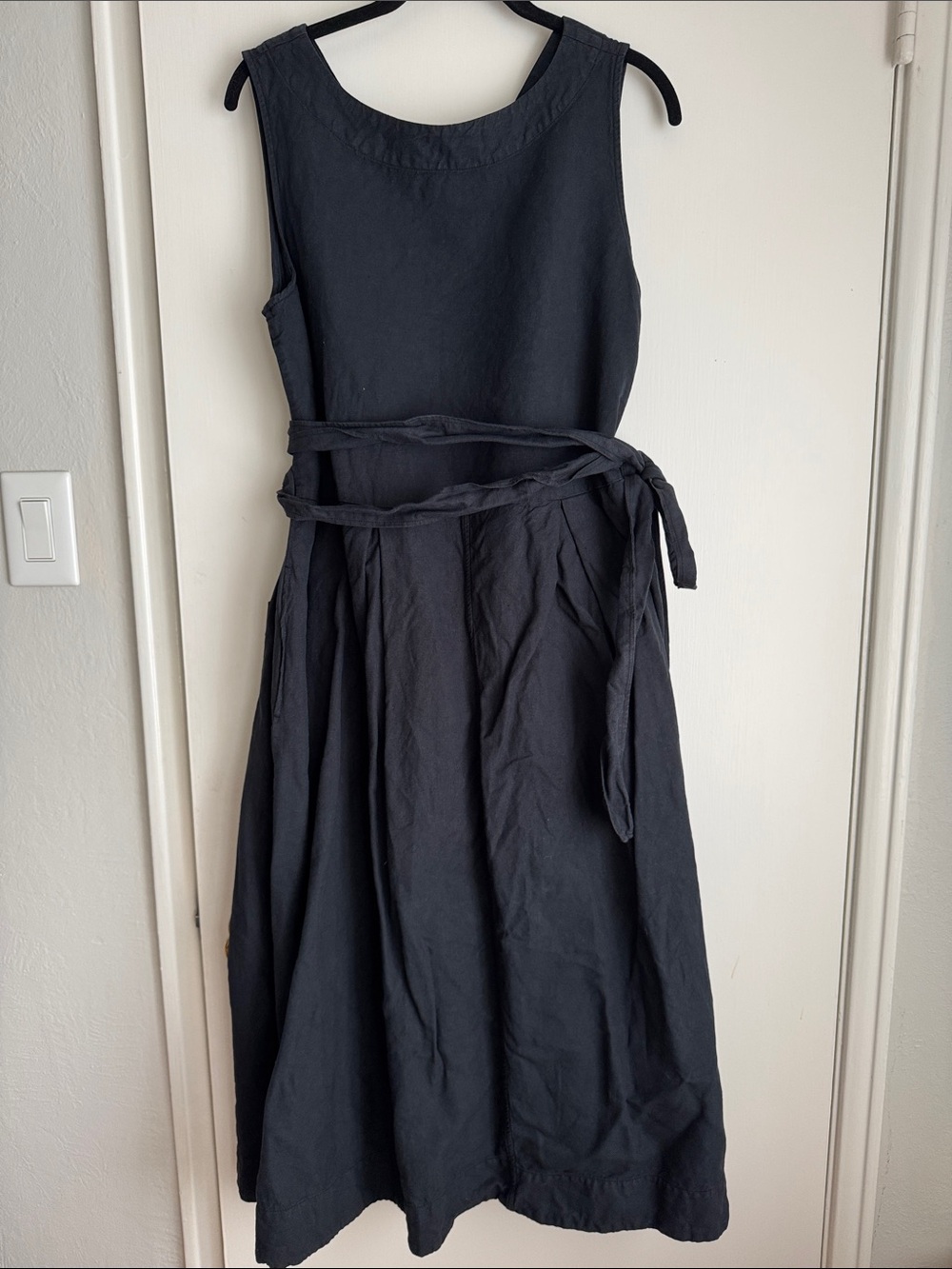 TOAST reversible Sleeveless cotton& linen dress.